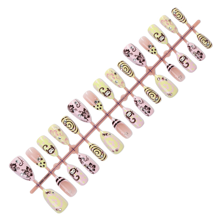 Playful Art Nails Stornfield
