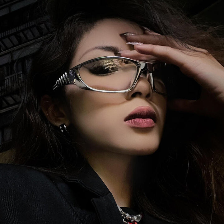 Women’s sporty sunglasses with aerodynamic design and polarized lenses Stornfield
