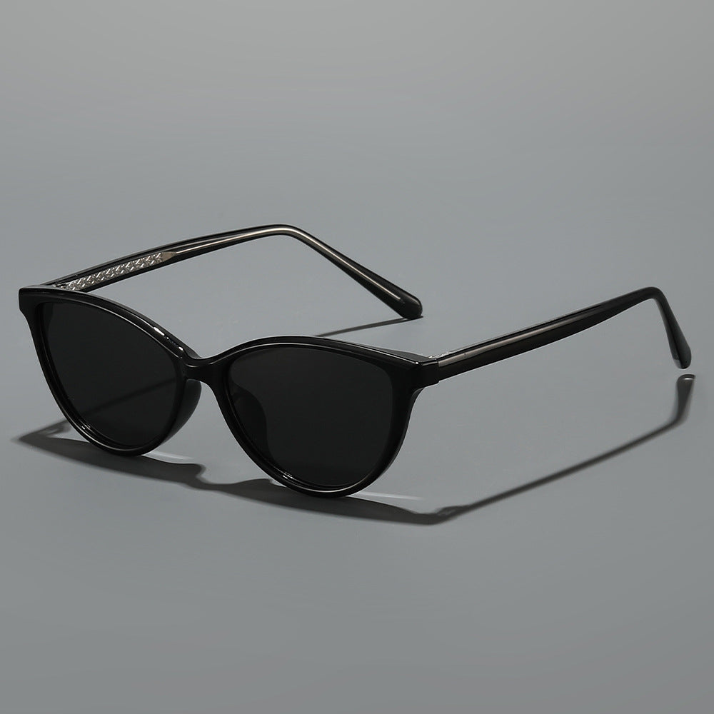 Women's Cat-Eye Sunglasses with Stylish Accents Stornfield