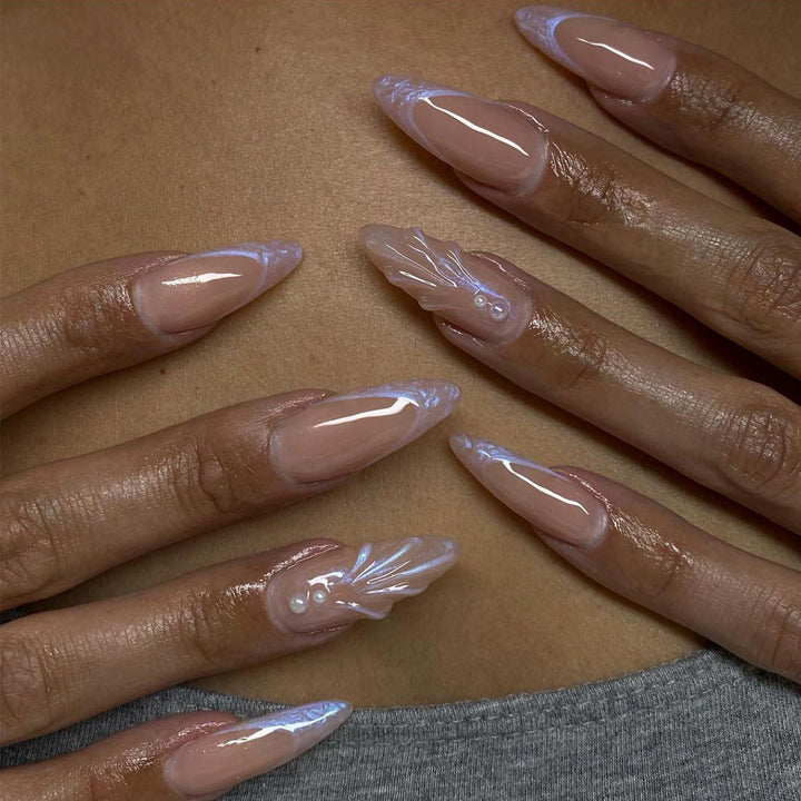 Artificial nail art with curved design Stornfield