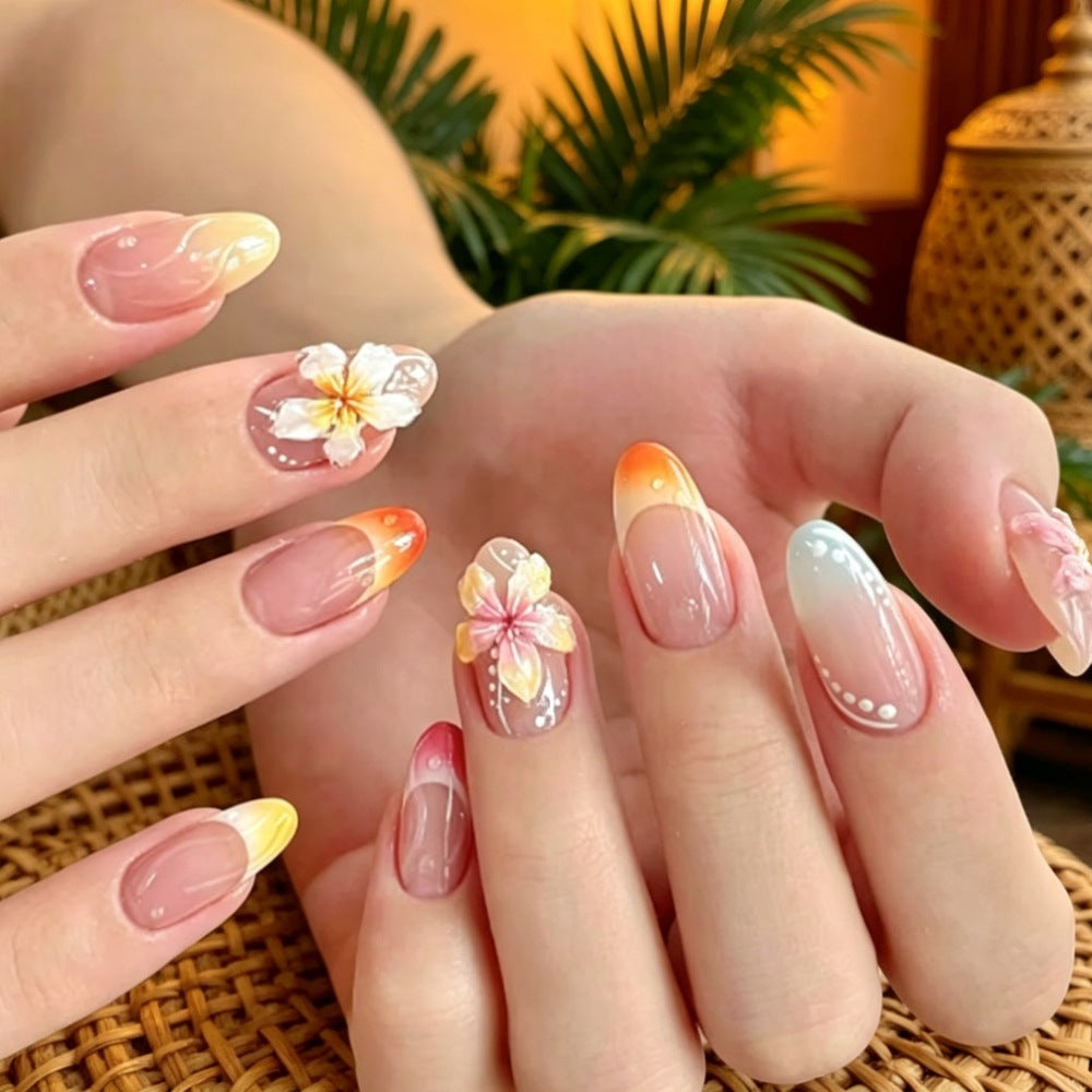 Creative Nail Art with Floral Details Stornfield