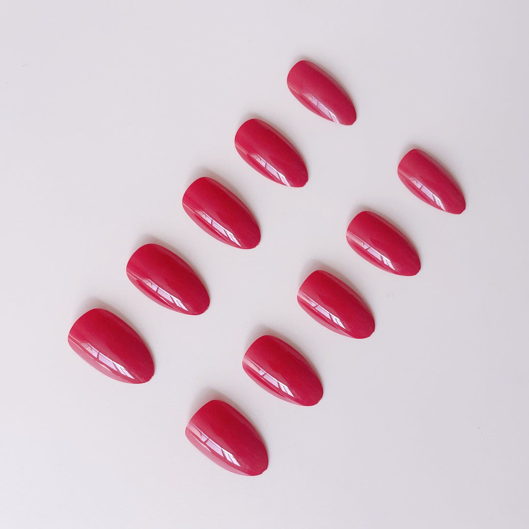 Artificial nail set with shiny, pointed accents Stornfield