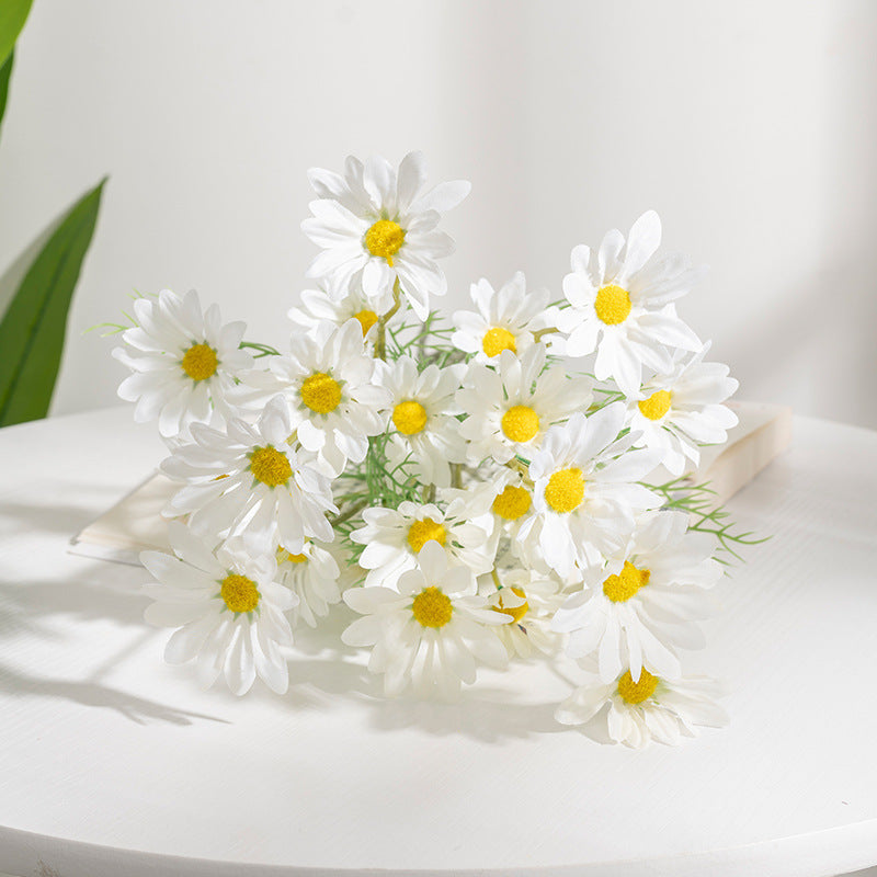 Lifelike Artificial Daisy Bouquet