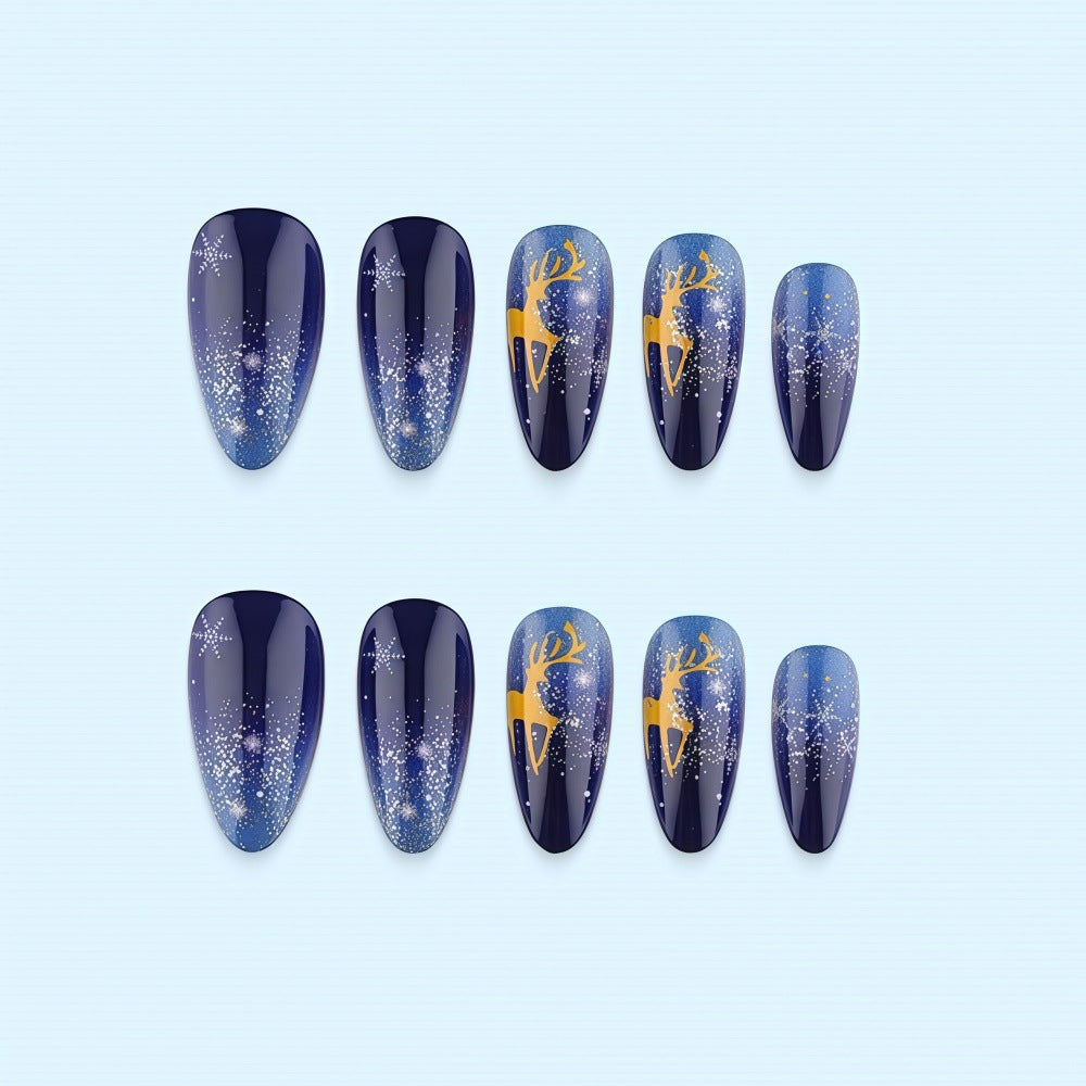 Creative artificial nails with winter motif Stornfield
