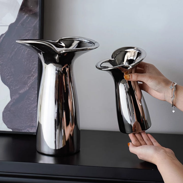 Elegant and modern ceramic vase Stornfield