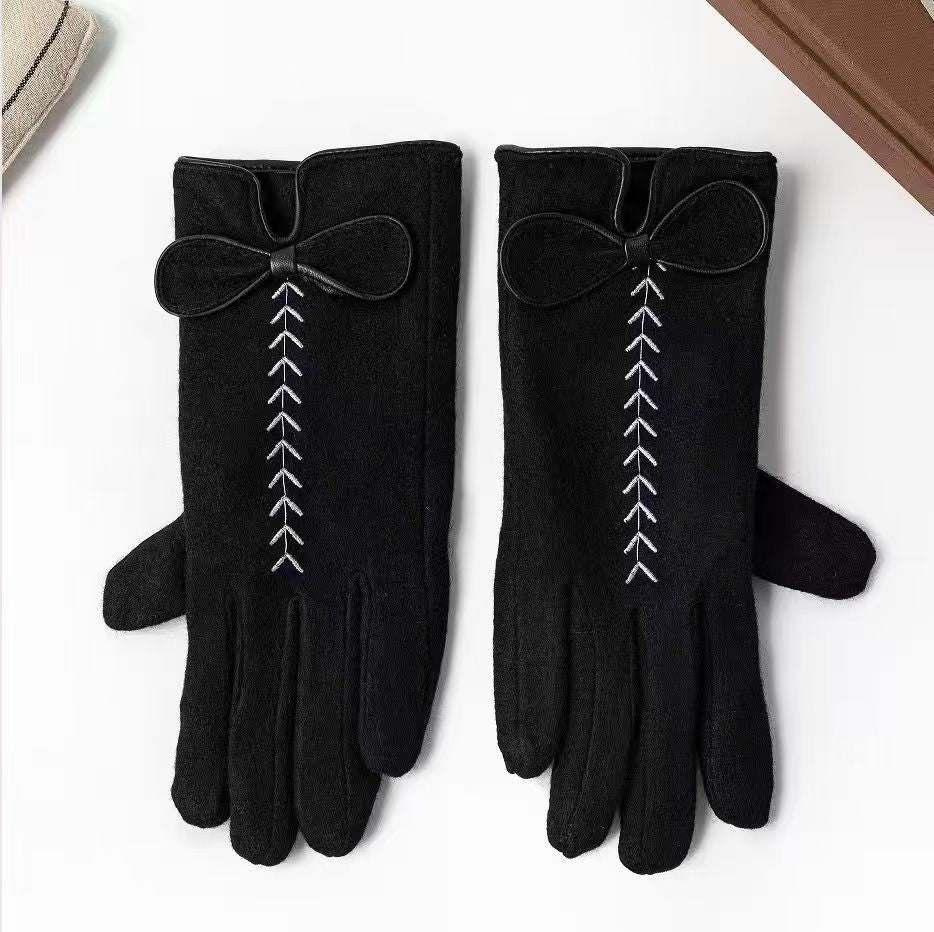 Elegant Bow-Embellished Touchscreen Gloves Stornfield