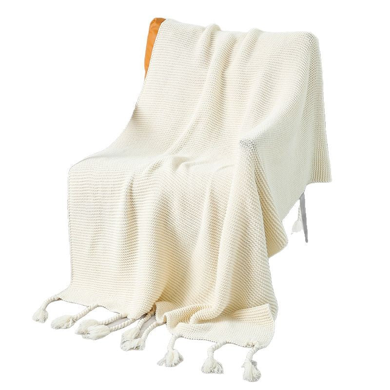 Women’s knitted blanket with decorative tassels Stornfield