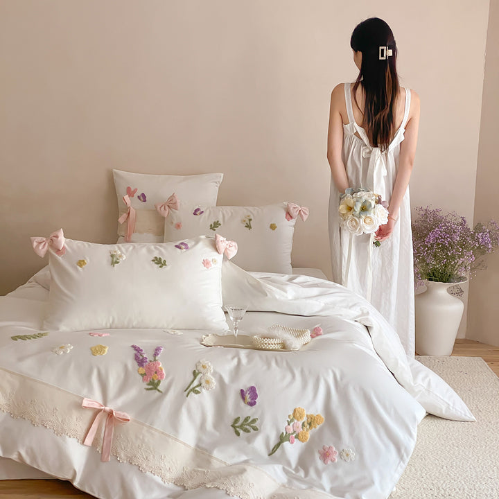 Hand-Embroidered Floral Bow-Accent Duvet Cover Set with Lace-Trim Pillow Shams