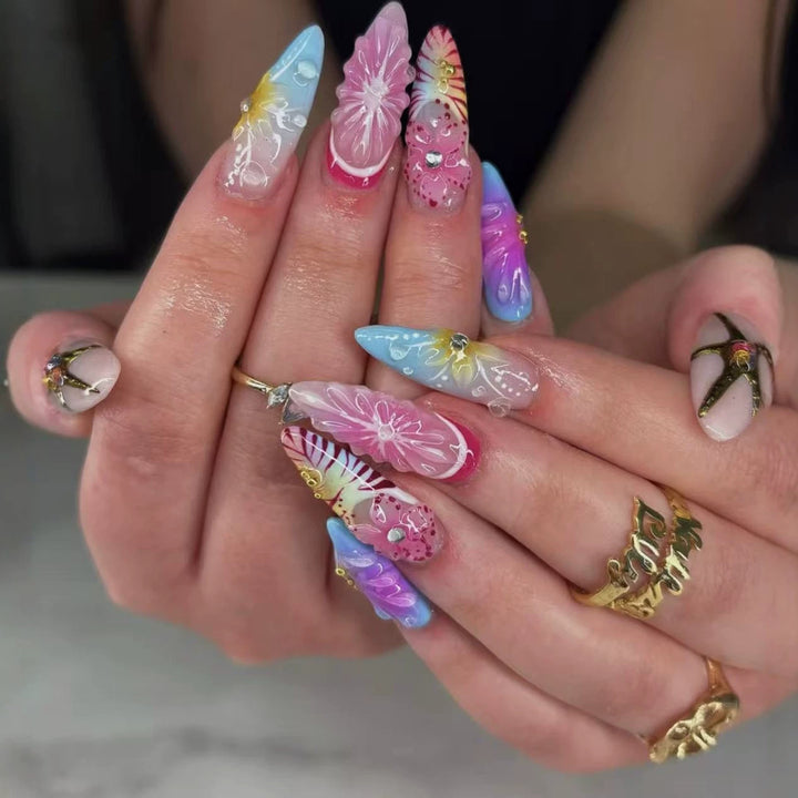 Artistic Press-On Nail Set with Floral 3D Design Stornfield