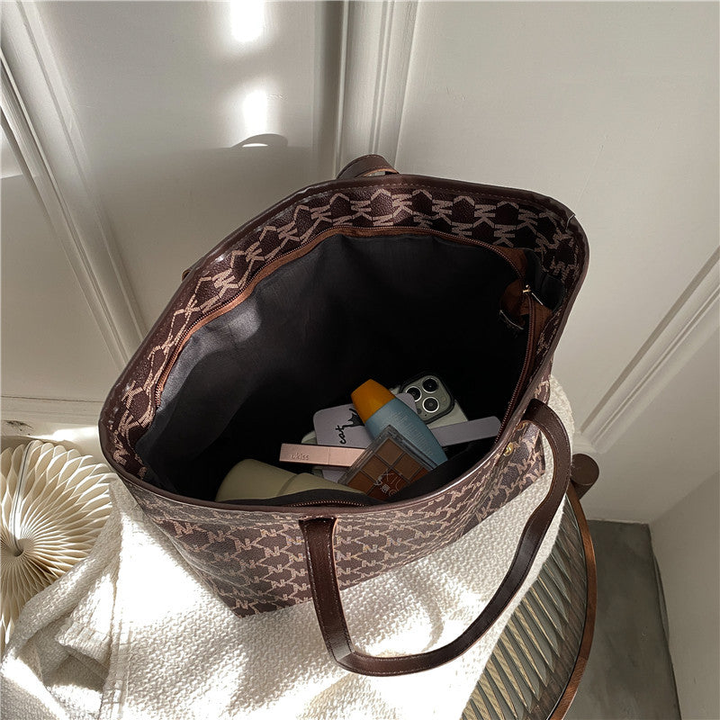 Fashionable Structured Tote Bag