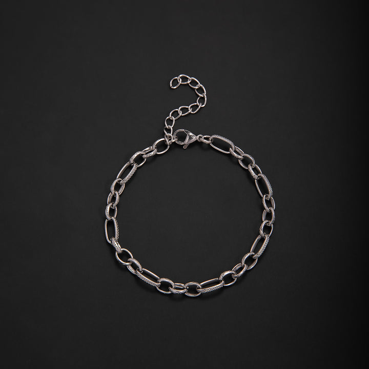 Interlaced Metal Link Bracelet Stornfield