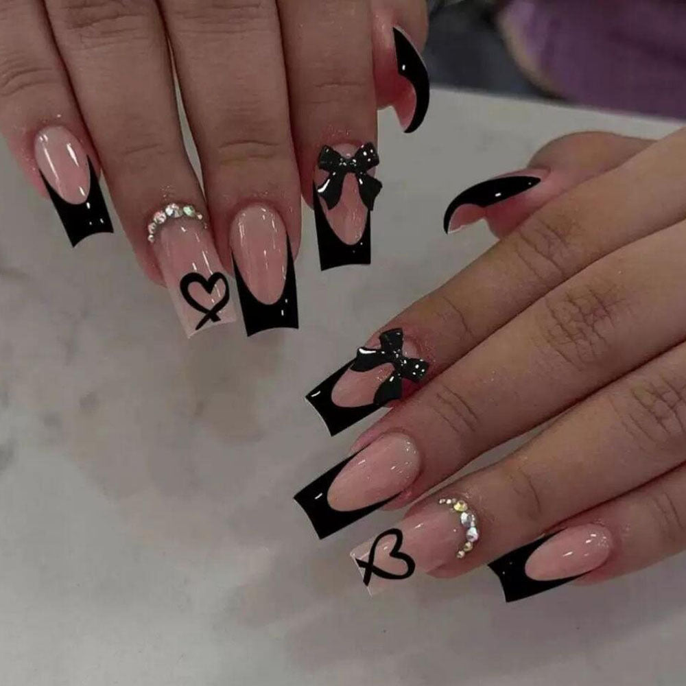 Artistic Statement Press-On Nails Stornfield