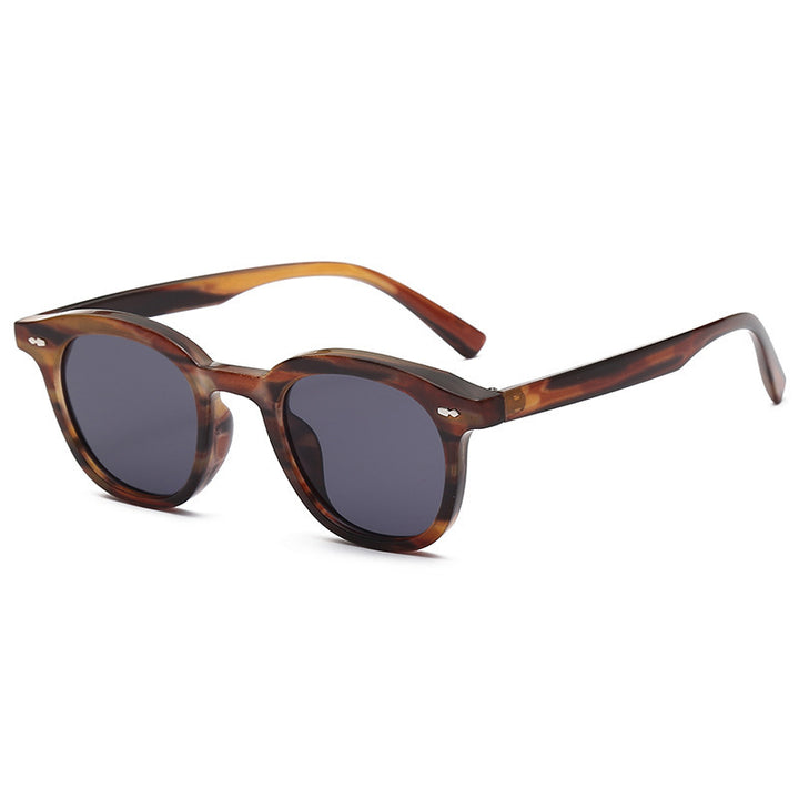 Ladies stylish sunglasses with classic retro design Stornfield