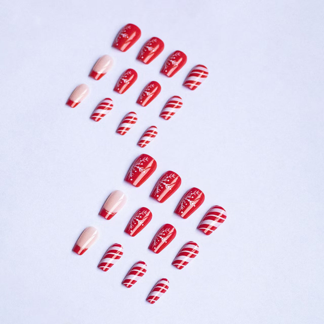 Artificial nails with festive winter design Stornfield