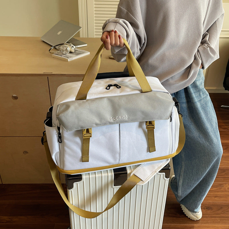Sports bag with multifunctional compartments Stornfield