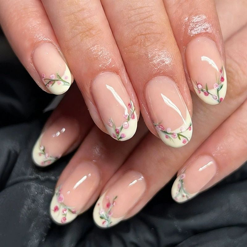 Floral-Themed Nail Art Extensions Stornfield
