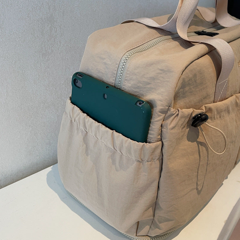 Travel bag with multifunctional compartments Stornfield