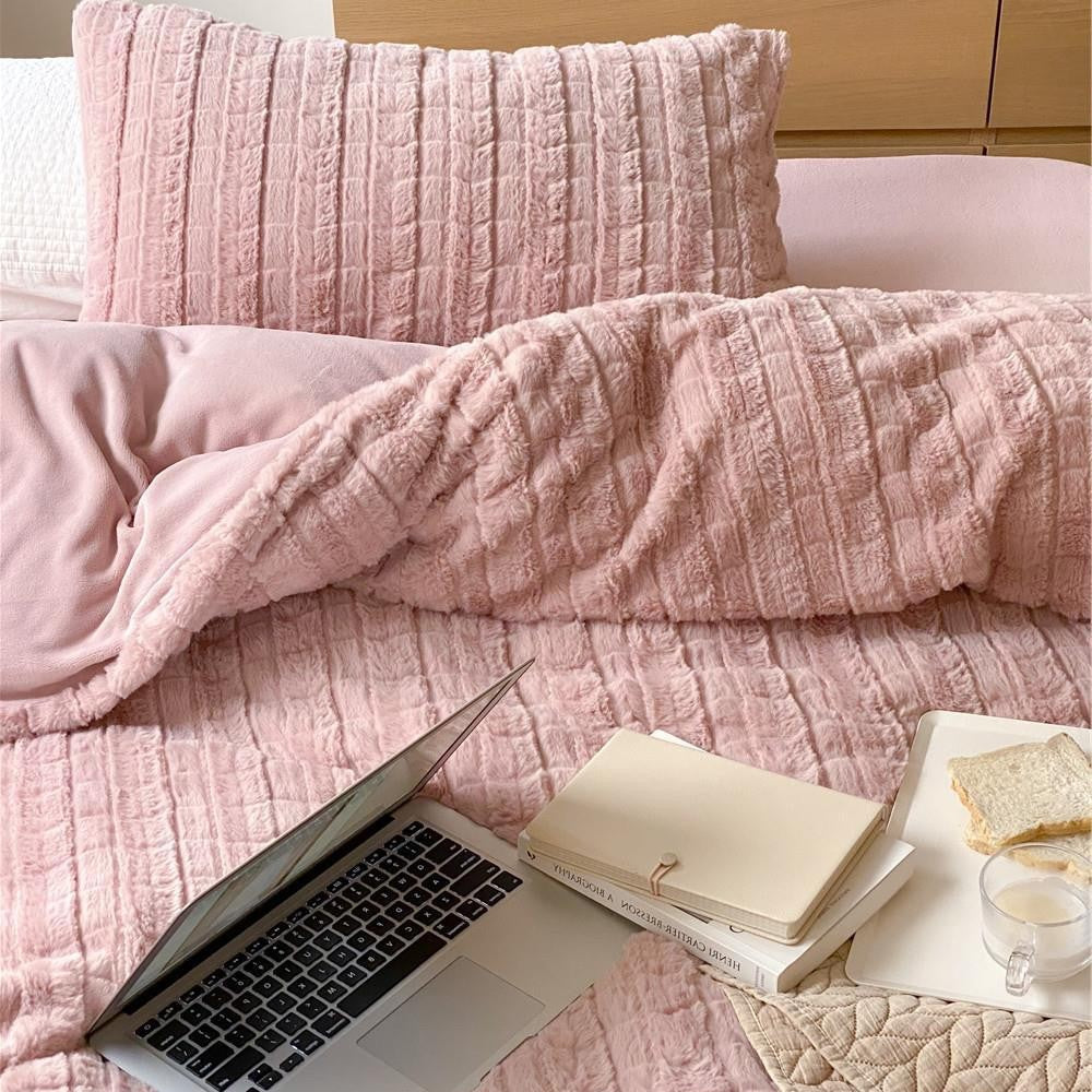 Fluffy Waffle-Quilted Bedset made of Microfiber