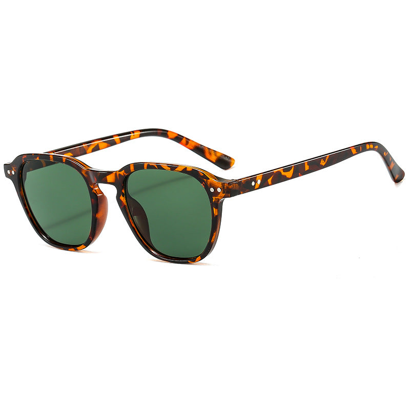 Men's Retro-Inspired Round Sunglasses Stornfield