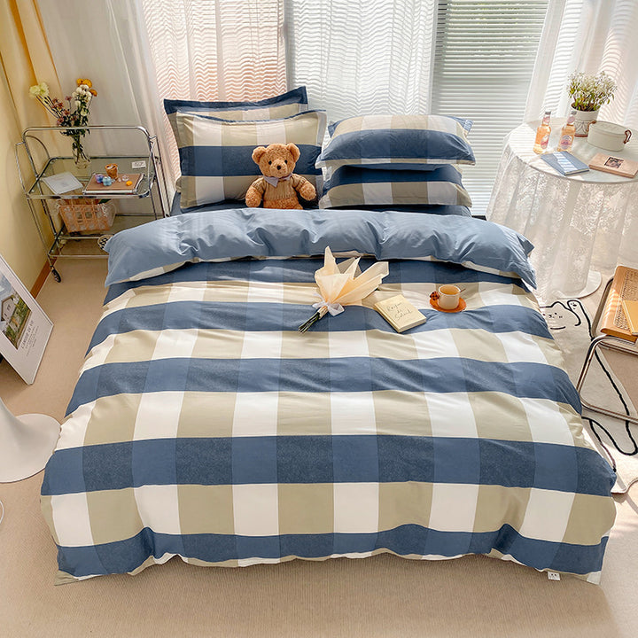 Playful Bear Checkered Comforter Set