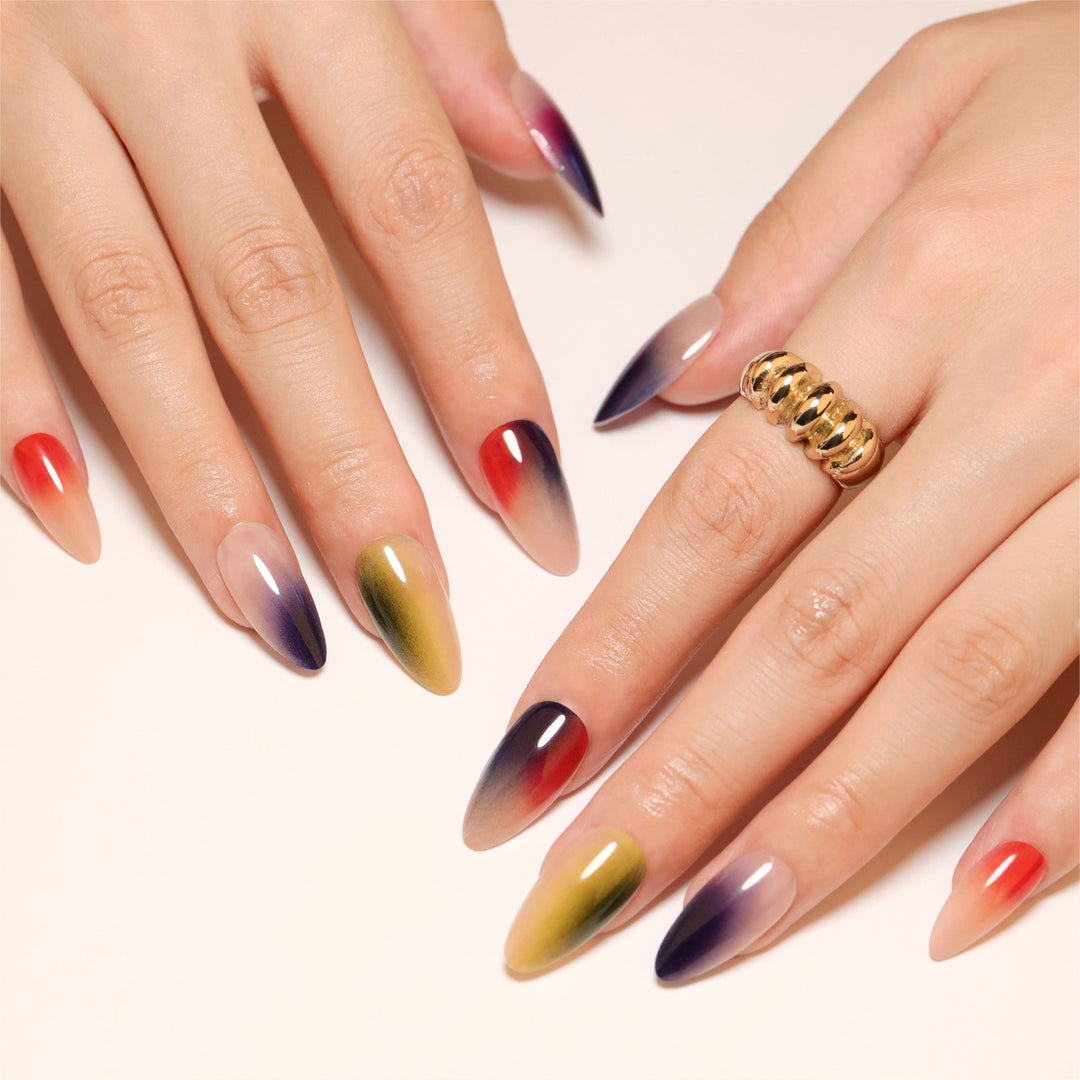 Artificial nail art with elegant gradient Stornfield
