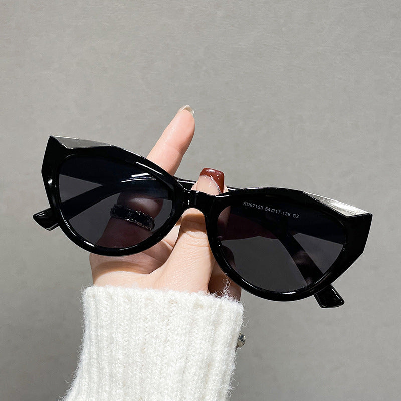 Women’s fashionable cat-eye sunglasses with shiny details Stornfield