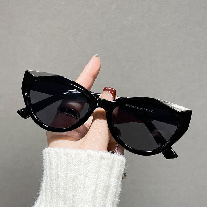 Women’s fashionable cat-eye sunglasses with shiny details Stornfield