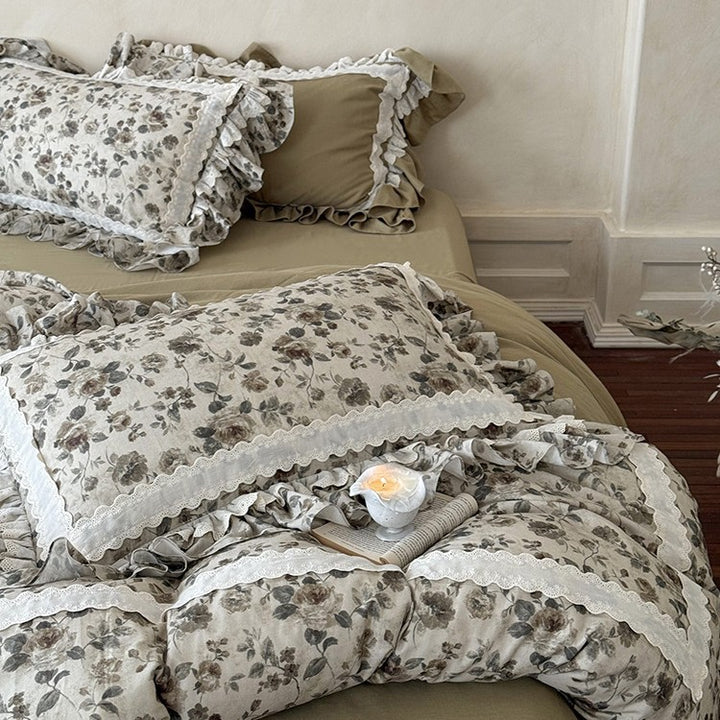 Romantic Vintage Bedding Set with Ruffles and Lace