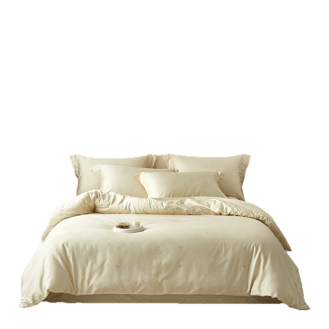 Satin bedding set with silky feel, hotel closure and tone-on-tone pattern
