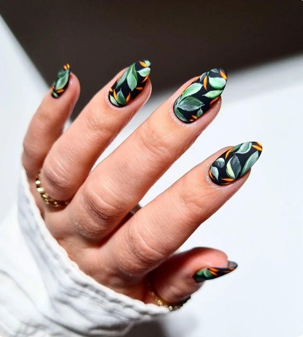 Creative design artificial nails with piano keys motif Stornfield