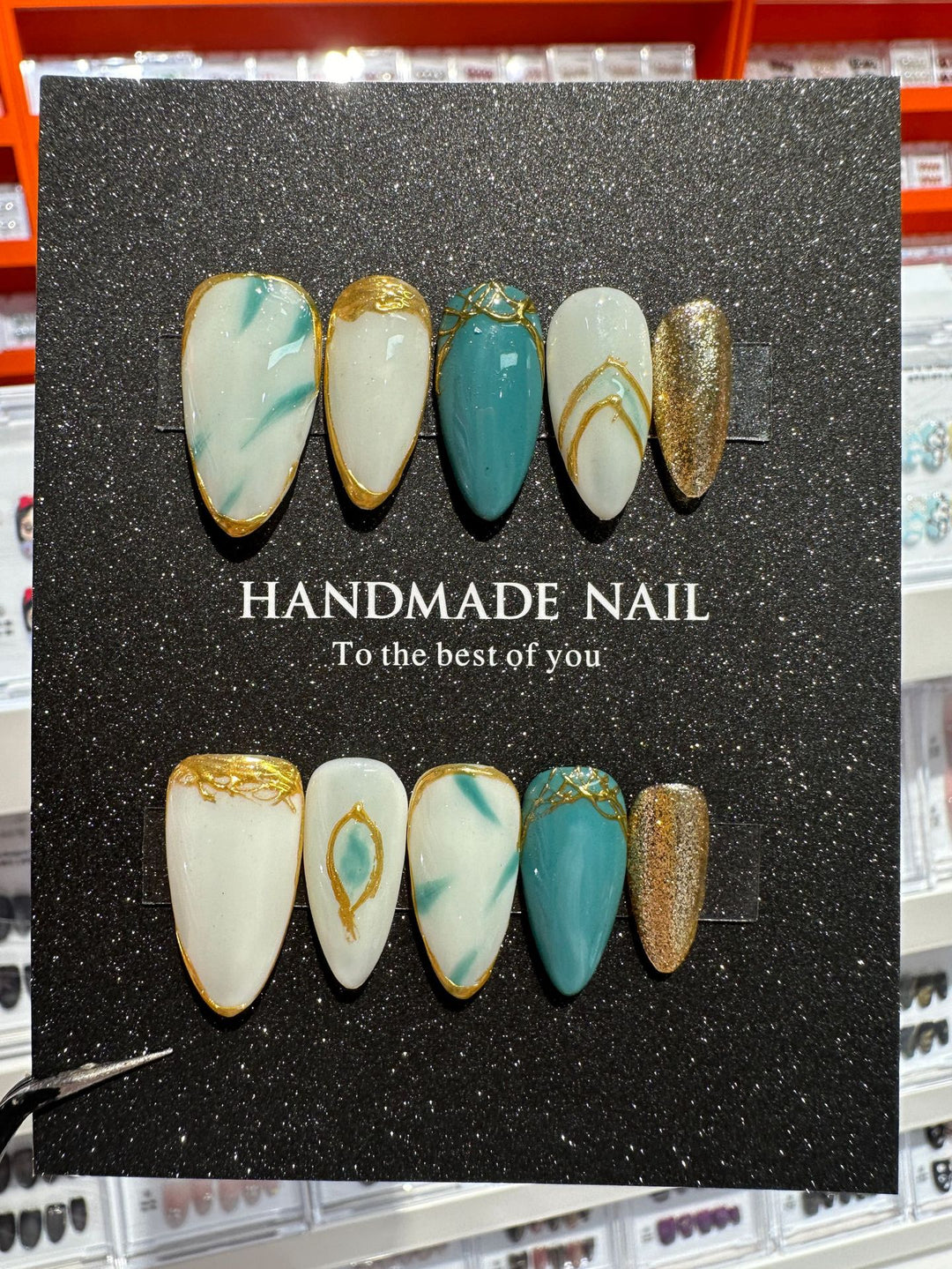 Handmade Decorative Press-On Nail Art Set  1791773546