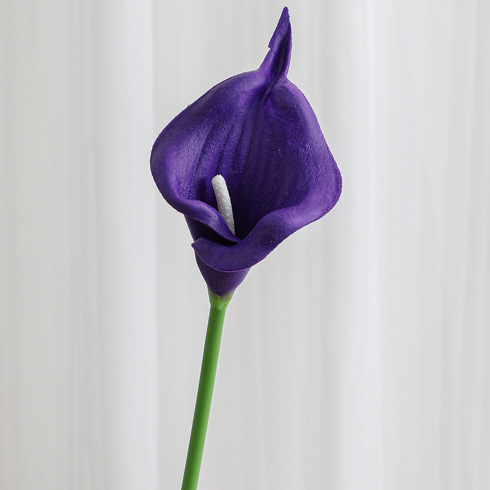 Artificial Calla Lily with meticulous craftsmanship