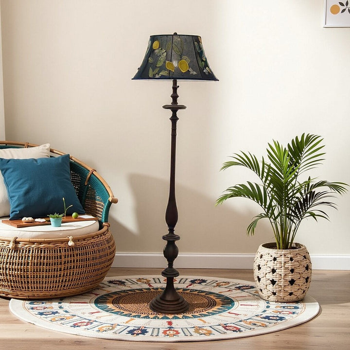 Elegant Floral Design Floor Lamp