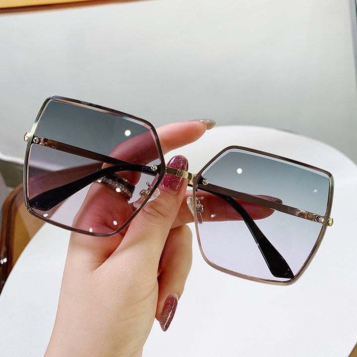 Ladies fashionable square sunglasses with polarized lenses Stornfield