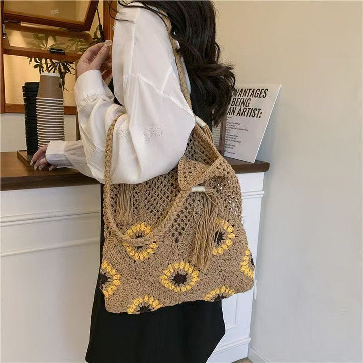 Stylish and Spacious Shopping Bag Stornfield