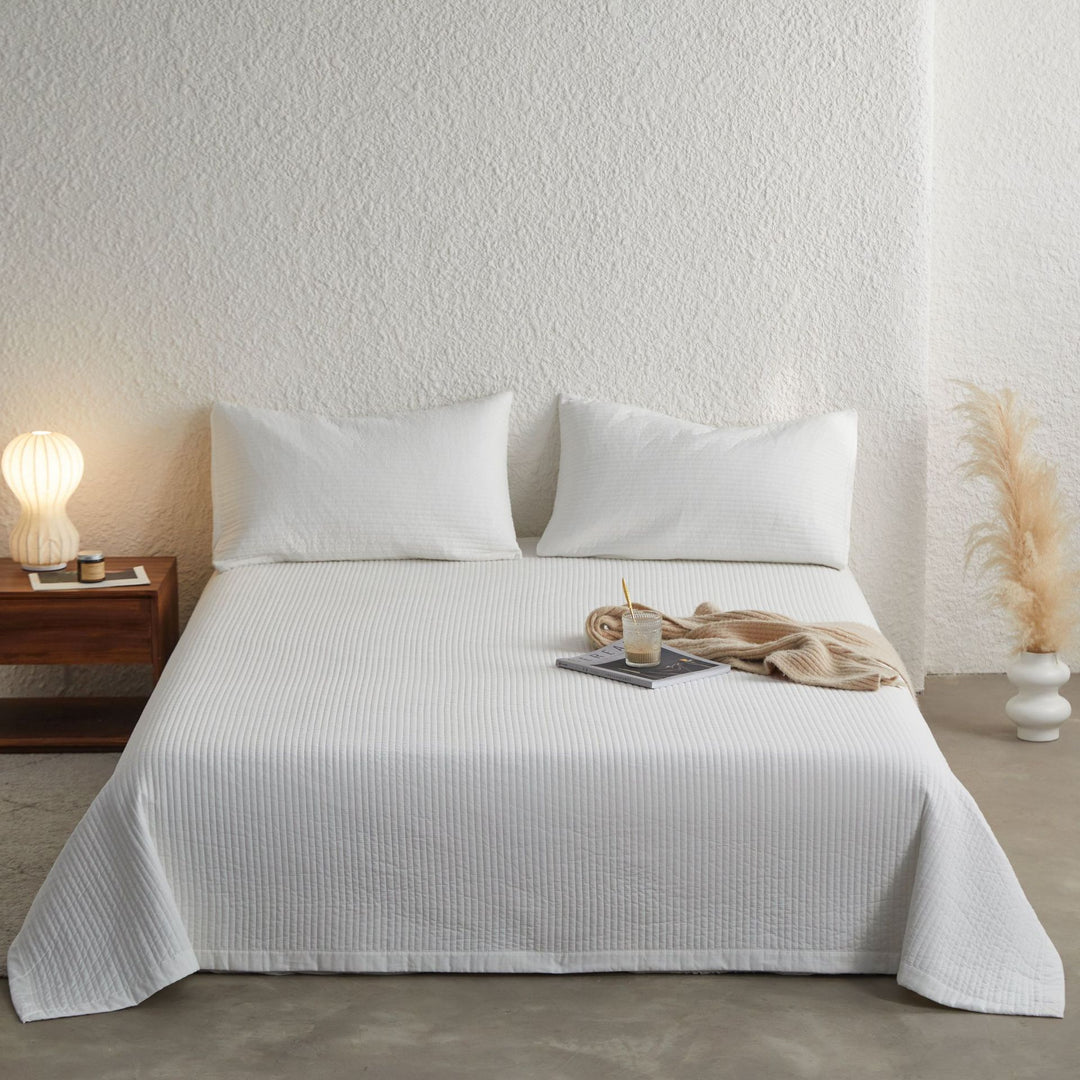 Lightweight Quilted Bedspread and Matching Pillow Sham Set
