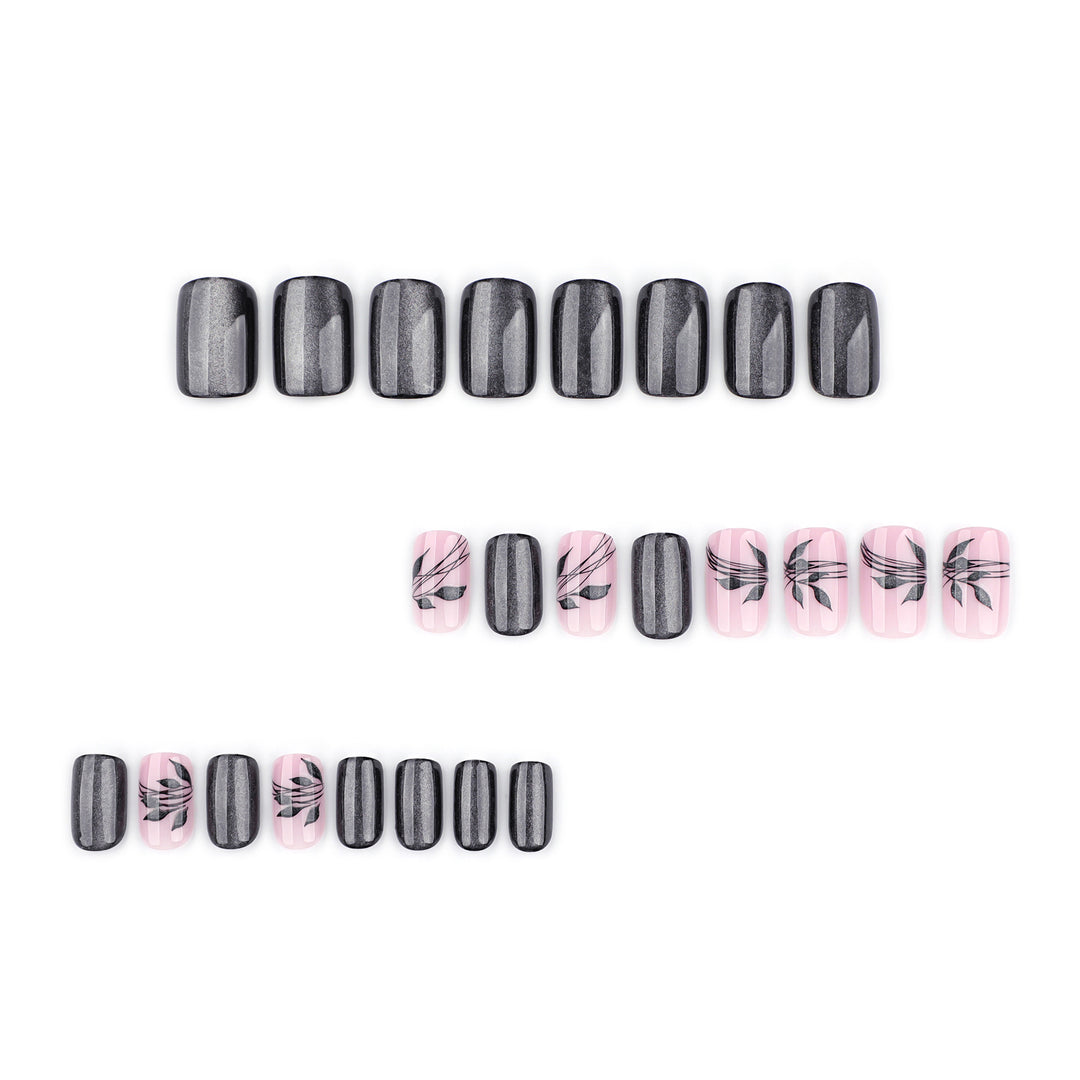 Artistic and elegant nail art with floral pattern Stornfield