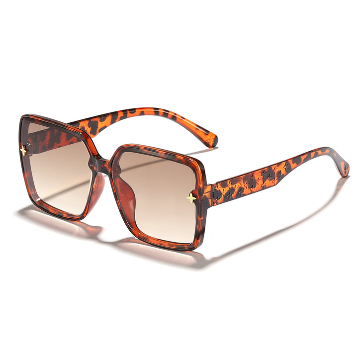 Women's oversized sunglasses with elegant frame and UV protection Stornfield