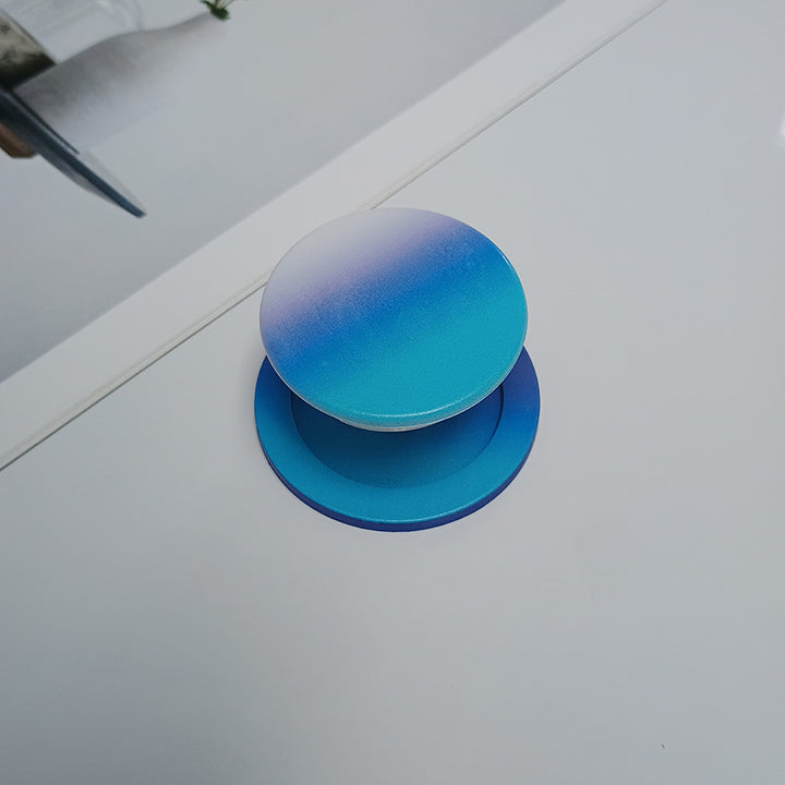 Stylish Gradient Phone Grip Stornfield