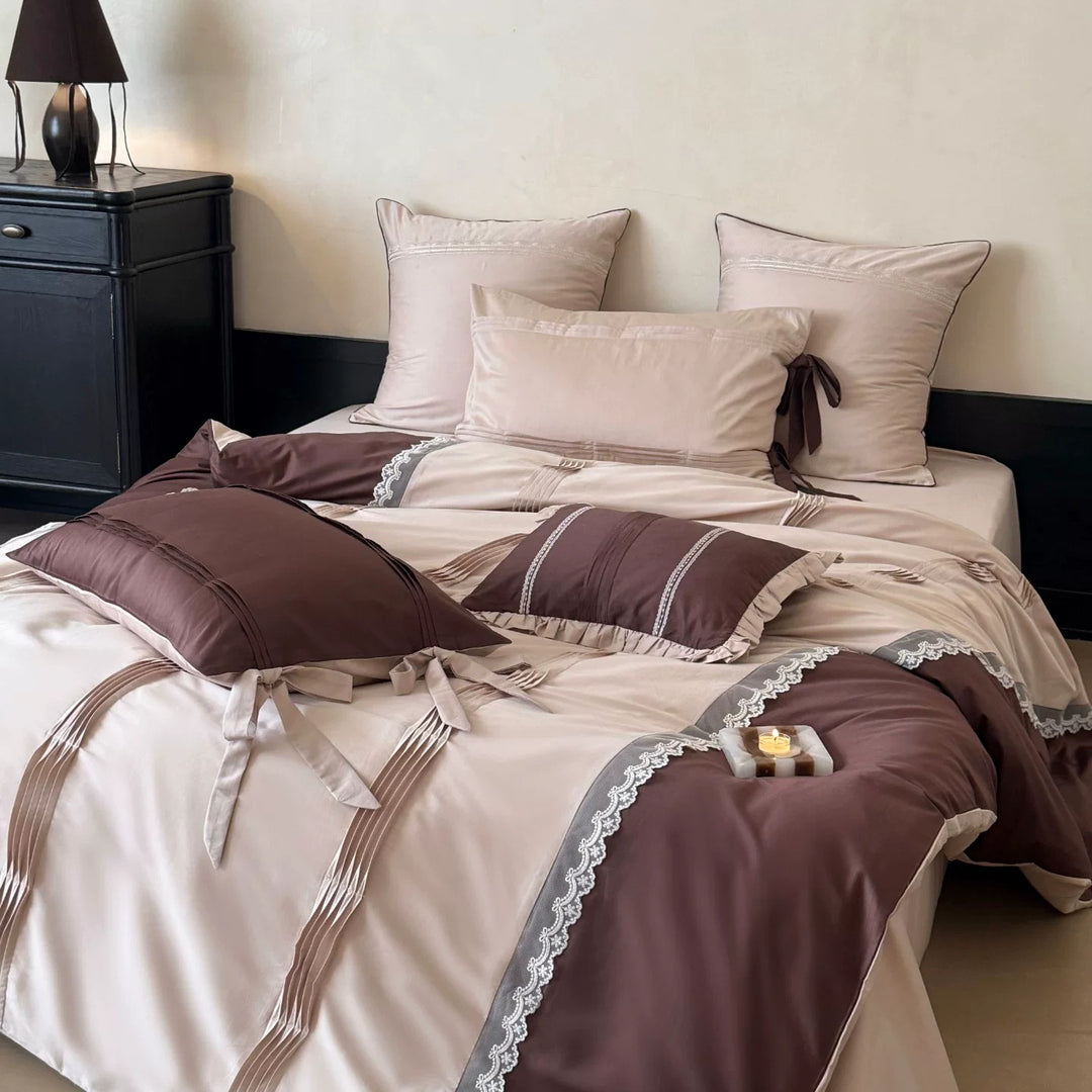 Luxury Lace-Trimmed Cotton Sateen Duvet Cover Set with Ribbon-Tied Pillow Shams