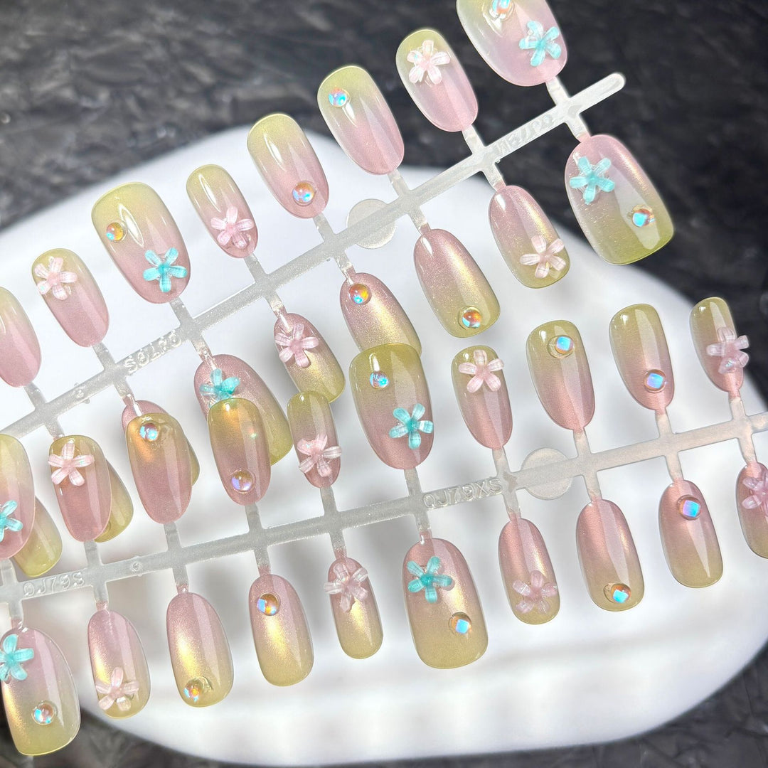 Elegant Floral Press-On Nails Set