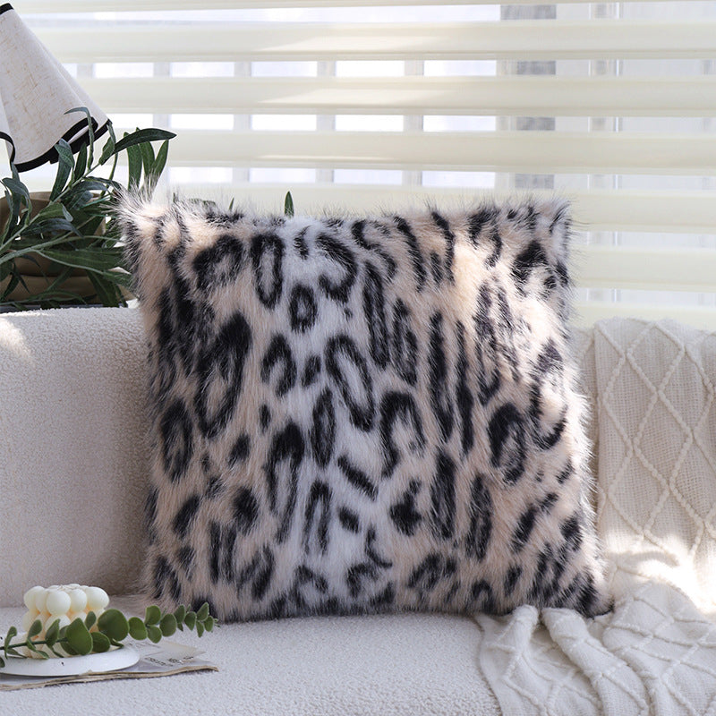 Elegant and modern pillow