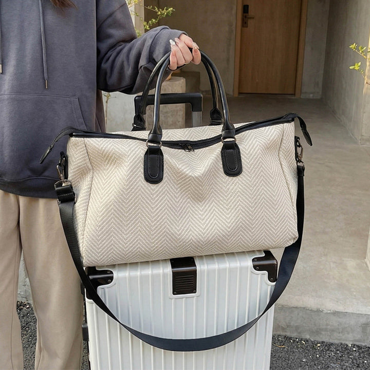 Durable travel bag with versatile interior layout Stornfield
