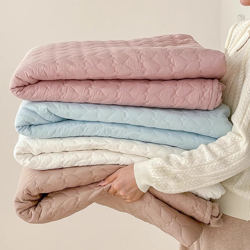 Quilted Fitted Mattress Protector Pad with Deep Pocket and Breathable Microfiber Top