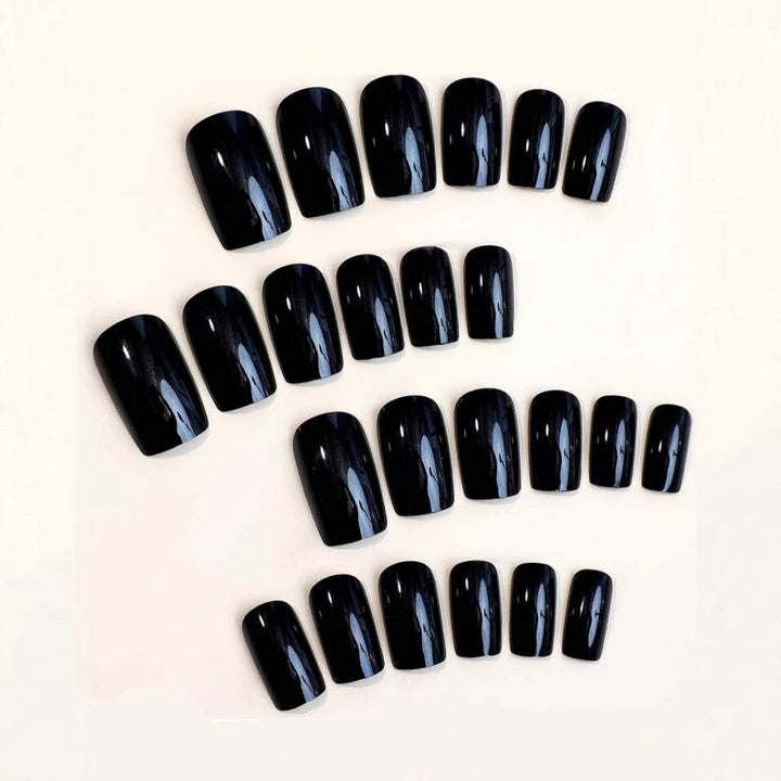 Shiny artificial nail set Stornfield