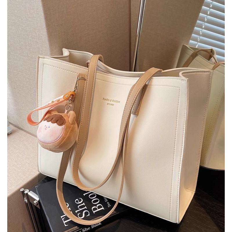 Minimalist Leather Tote Bag Stornfield