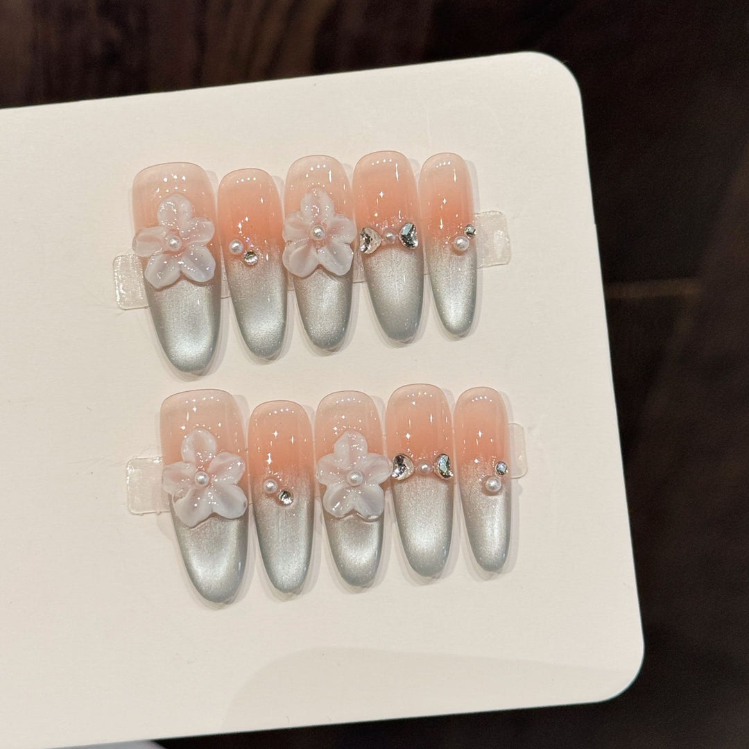 Decorative Nail Art Press-On Set with Floral and Gem Accents