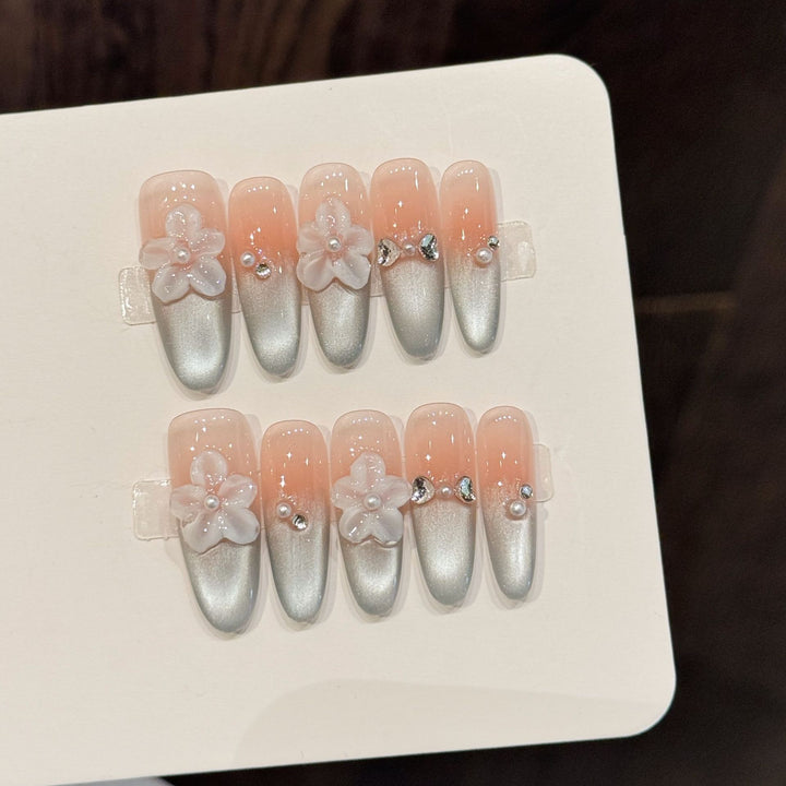 Decorative Nail Art Press-On Set with Floral and Gem Accents