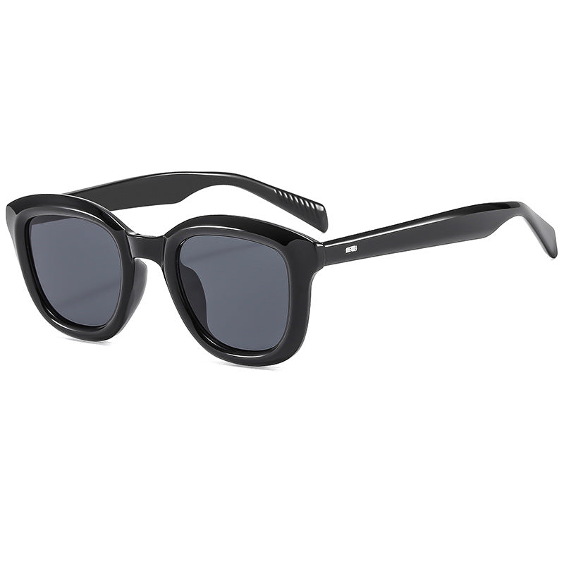 Women’s Fashion Sunglasses in Elegant, Transparent Design Stornfield
