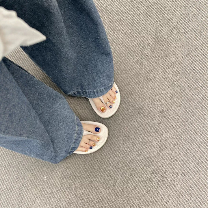 Trendy Nail Art Pedicure